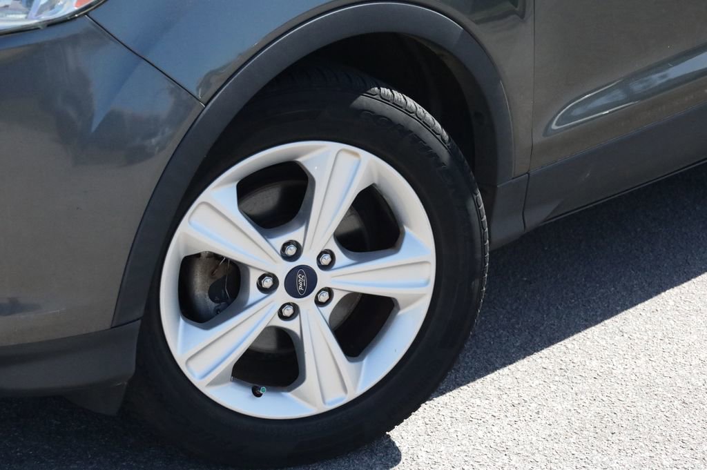 Used 2015 Ford Escape SE image 15