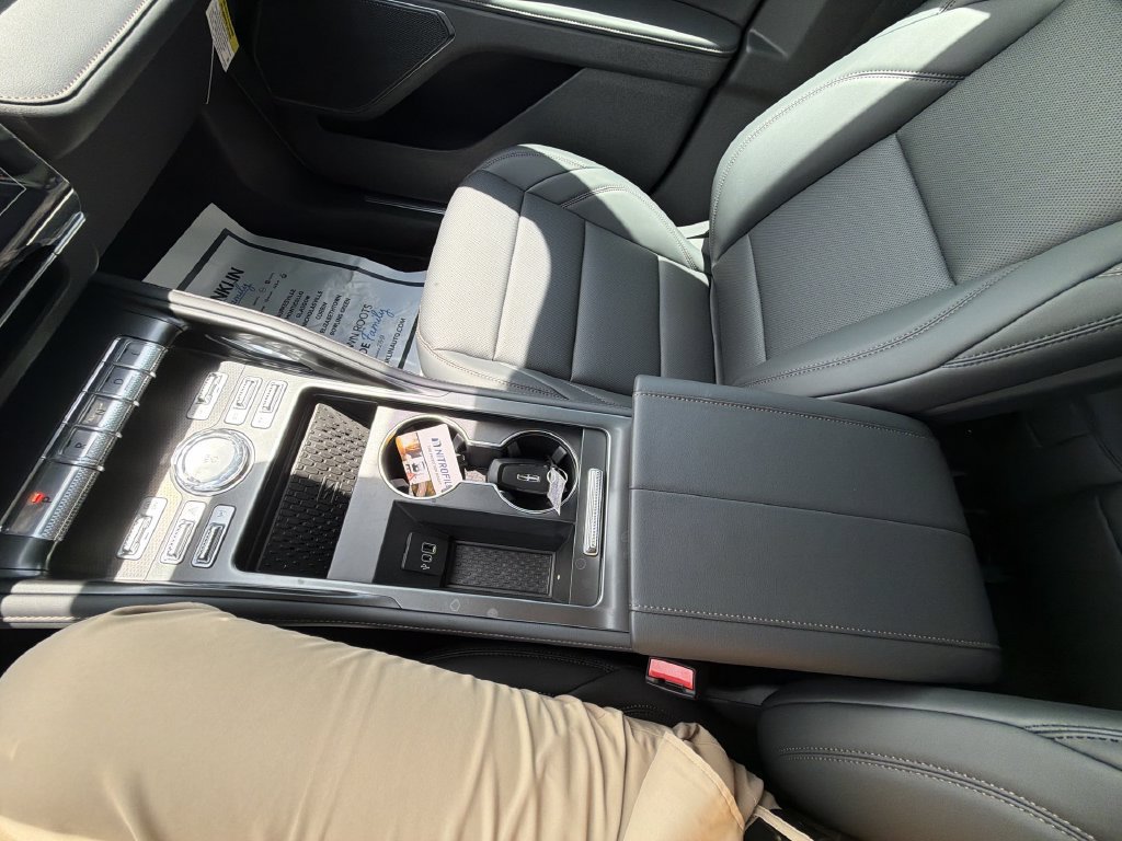 New 2026 Lincoln Nautilus Premier AWD/4WD image 27