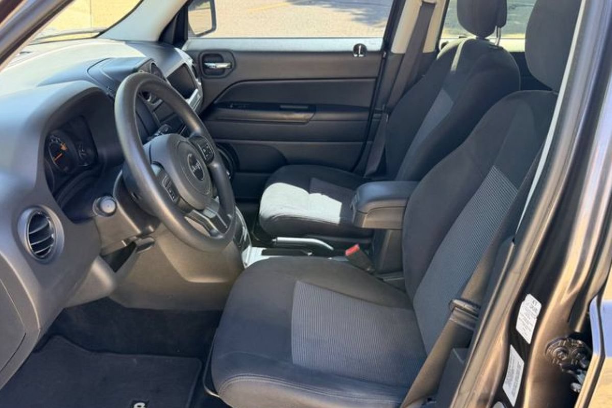 Used 2015 Jeep Patriot Sport AWD/4WD image 15