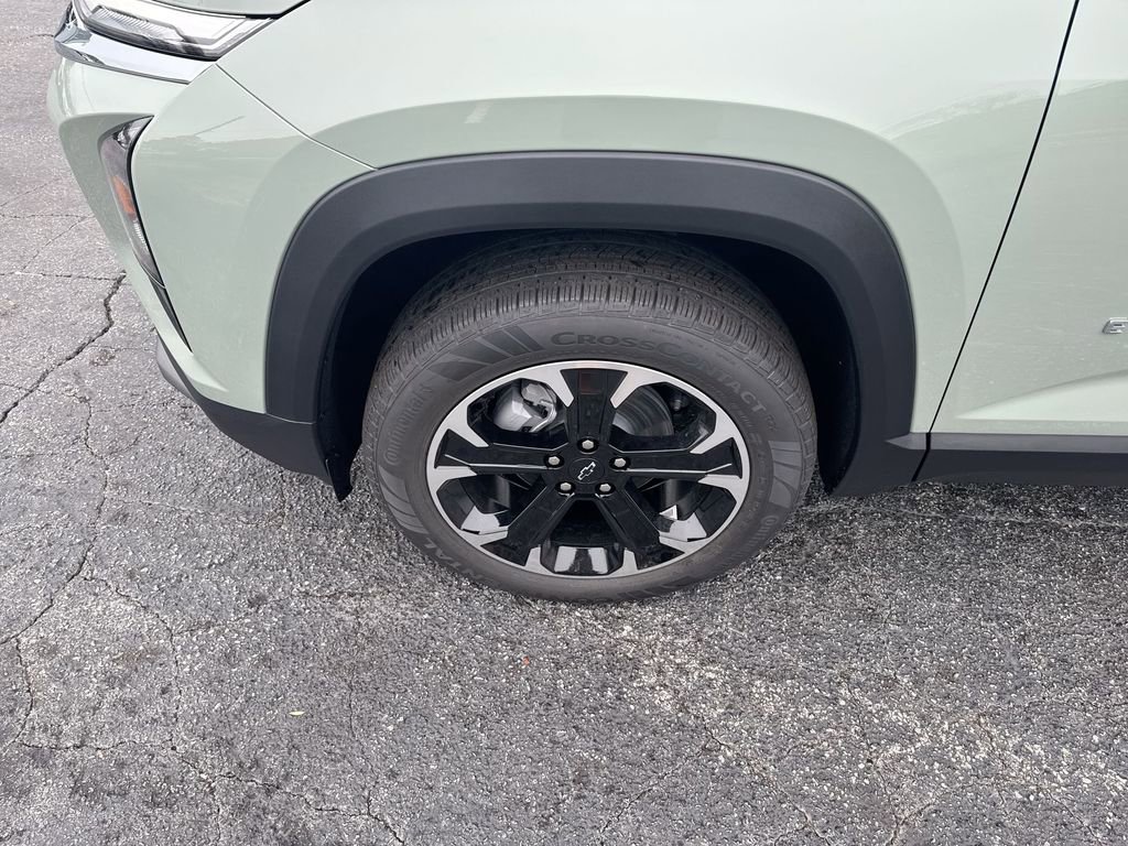 New 2026 Chevrolet Equinox LT image 12