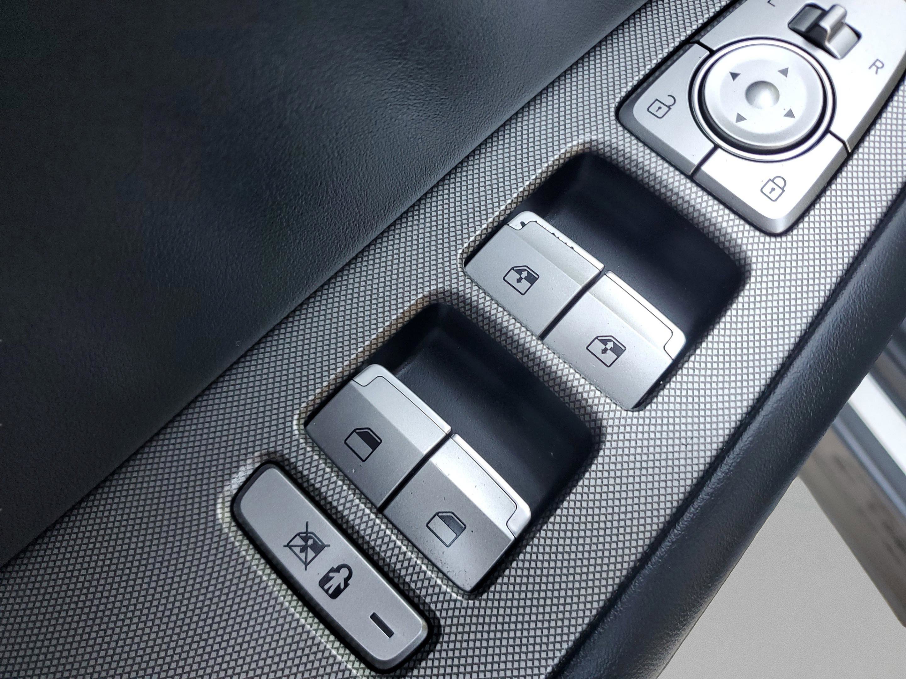 Used 2021 Hyundai Palisade Limited w/ Cargo Package FWD image 15