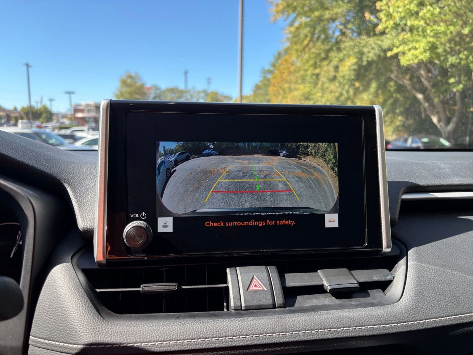 Used 2025 Toyota RAV4 XLE image 17