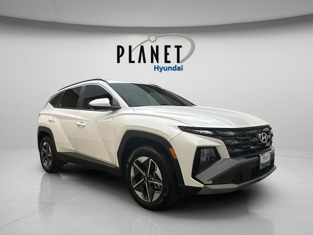 Certified 2025 Hyundai Tucson SEL AWD/4WD image 1