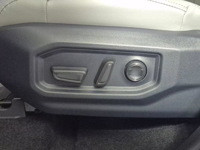 New 2026 Toyota Tundra Limited AWD/4WD image 17