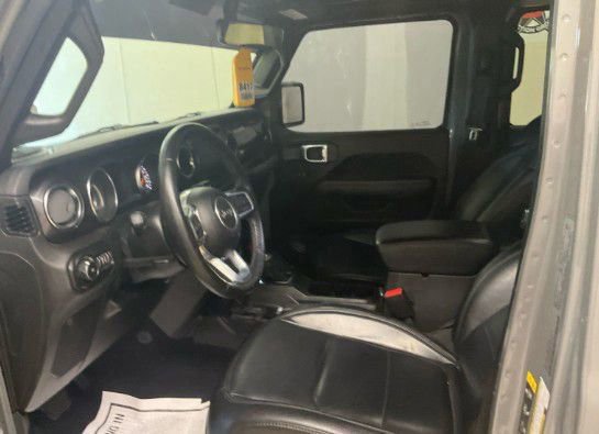 Used 2021 Jeep Wrangler Unlimited Sahara AWD/4WD image 2