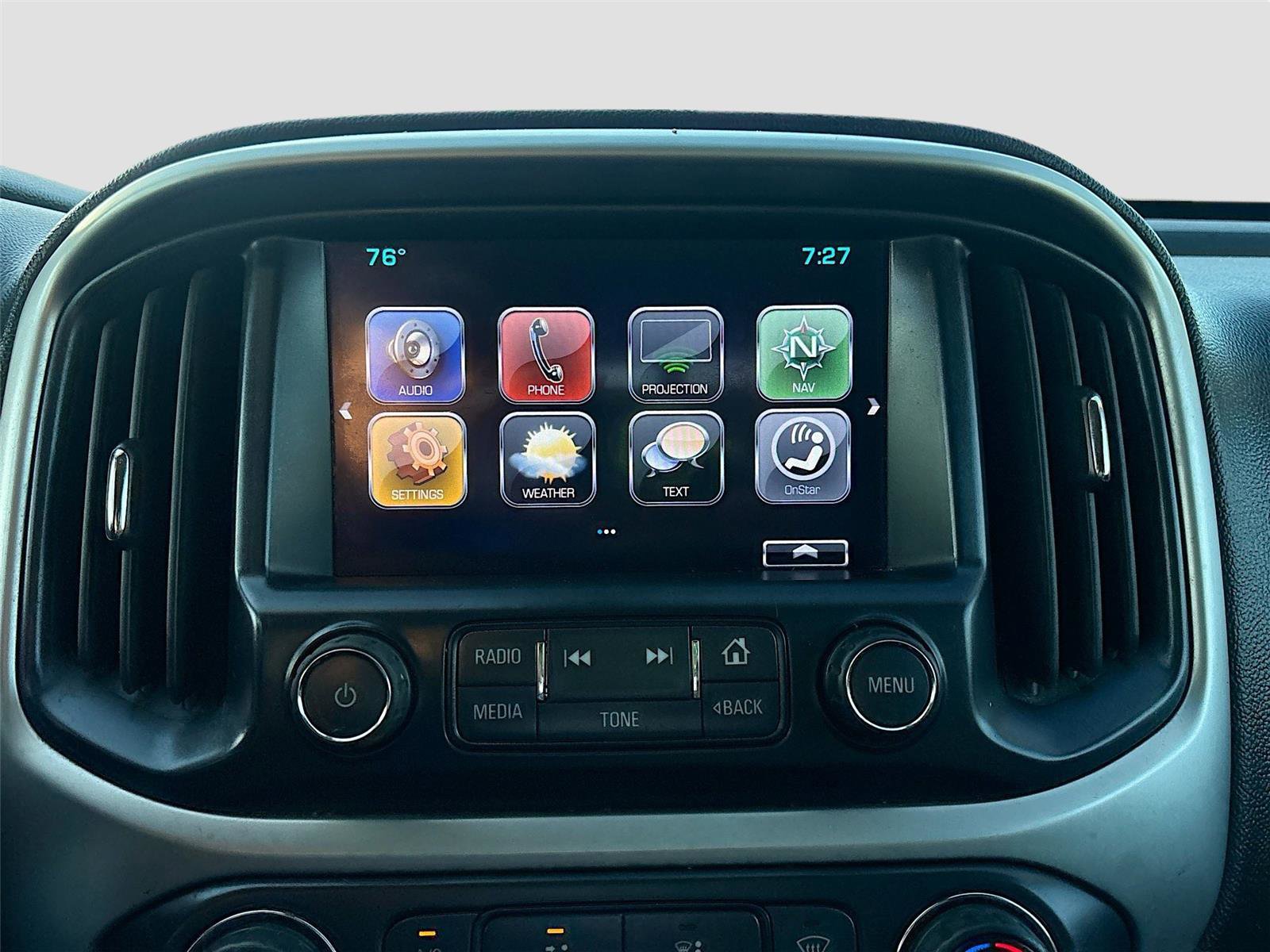 Used 2018 Chevrolet Colorado ZR2 image 16