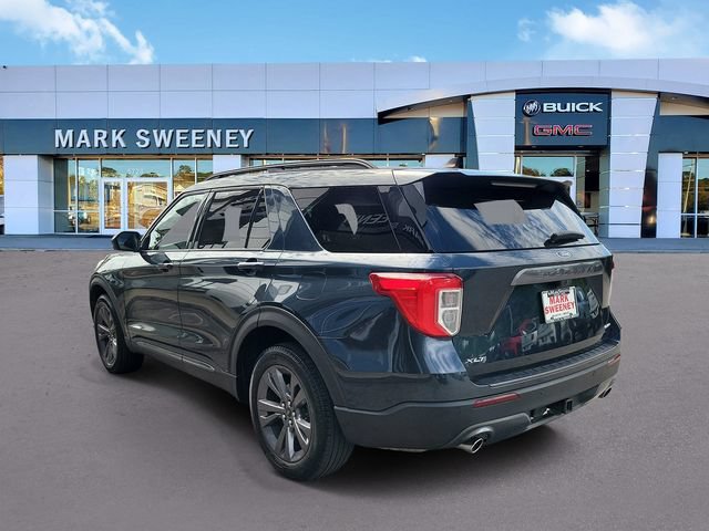 Used 2023 Ford Explorer XLT w/ Equipment Group 202A AWD/4WD image 27