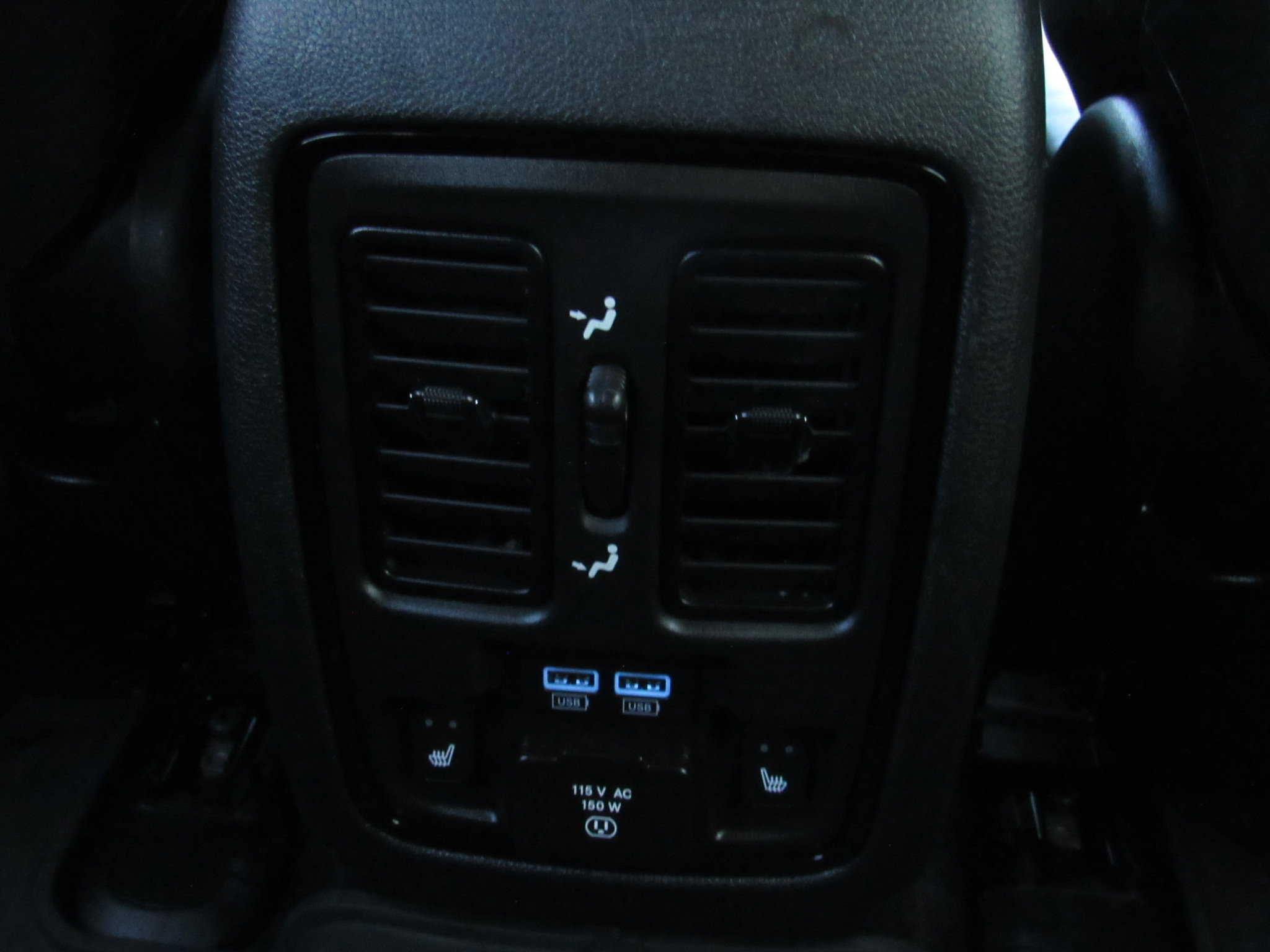 Used 2022 Dodge Durango R/T w/ Blacktop Package image 31