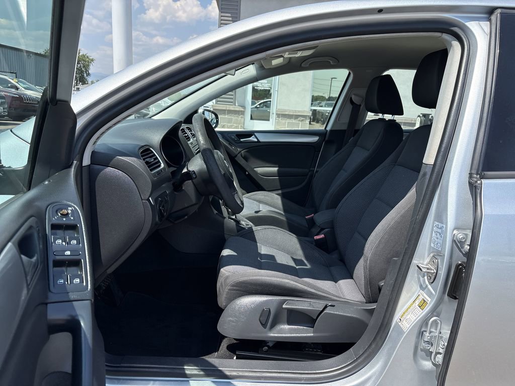 Used 2013 Volkswagen Golf 4-Door image 19