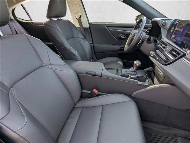 Certified 2025 Lexus ES 300h w/ Premium Package image 19