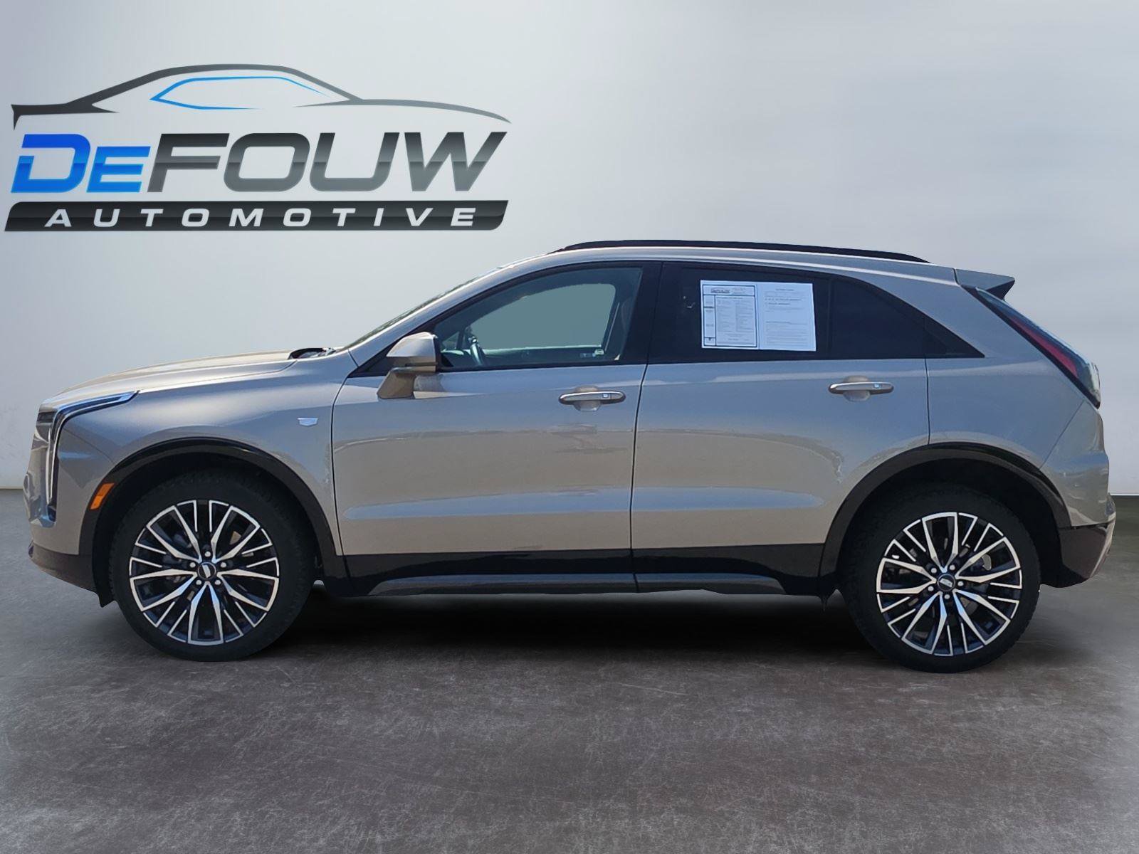 Used 2024 Cadillac XT4 Sport AWD/4WD image 6