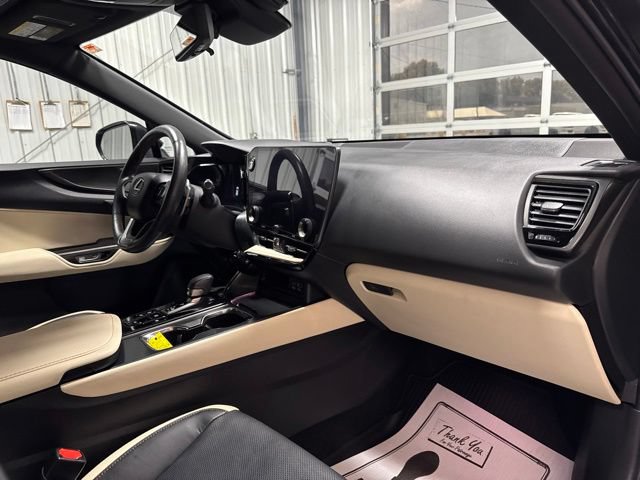 Used 2024 Lexus NX 350h AWD w/ Vision Package image 27