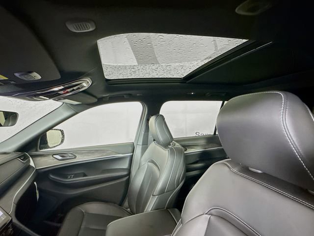 New 2025 Jeep Grand Cherokee L Limited image 22