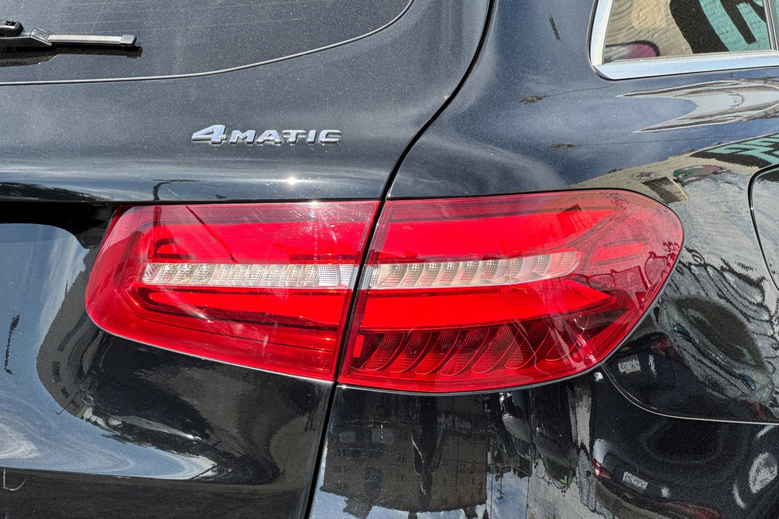 Used 2018 Mercedes-Benz GLC 300 4MATIC image 27