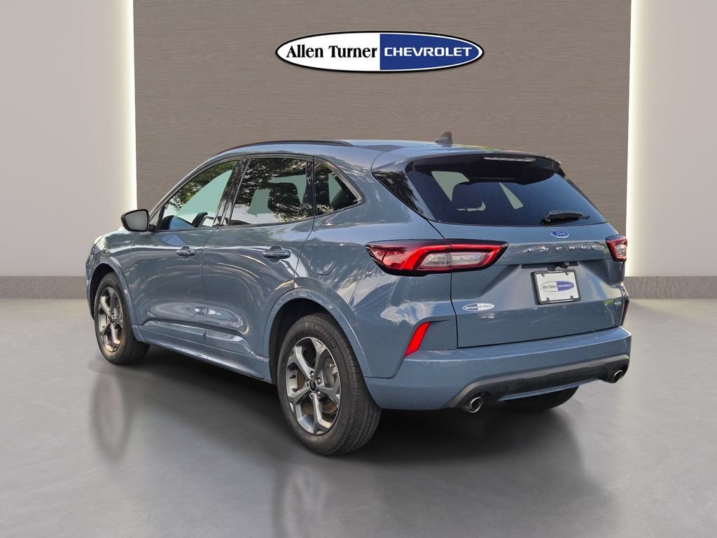 Used 2024 Ford Escape ST-Line w/ Equipment Group 301A FWD image 9