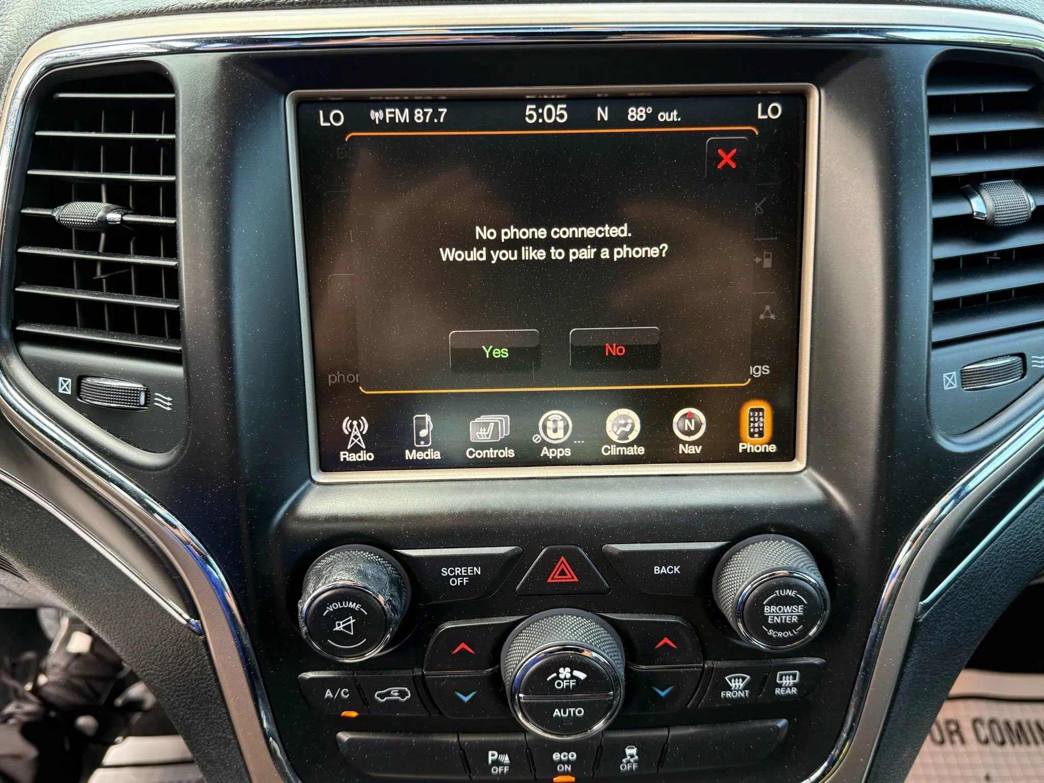 Used 2014 Jeep Grand Cherokee Limited AWD/4WD image 19