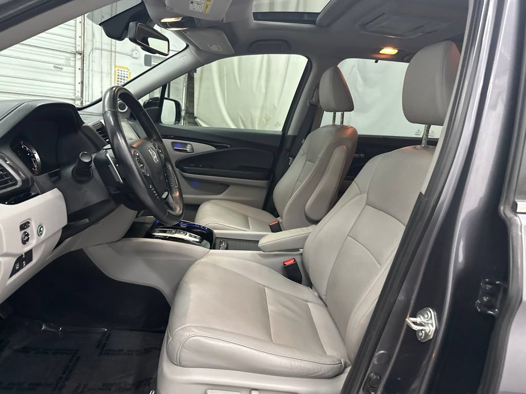 Used 2018 Honda Pilot Elite image 21