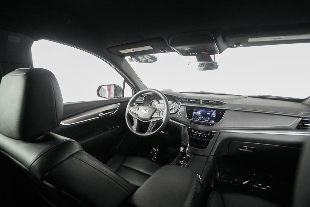 Used 2024 Cadillac XT5 Luxury image 16
