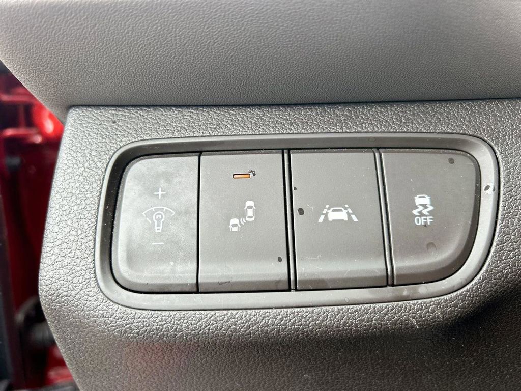 Used 2020 Hyundai Santa Fe SEL image 30