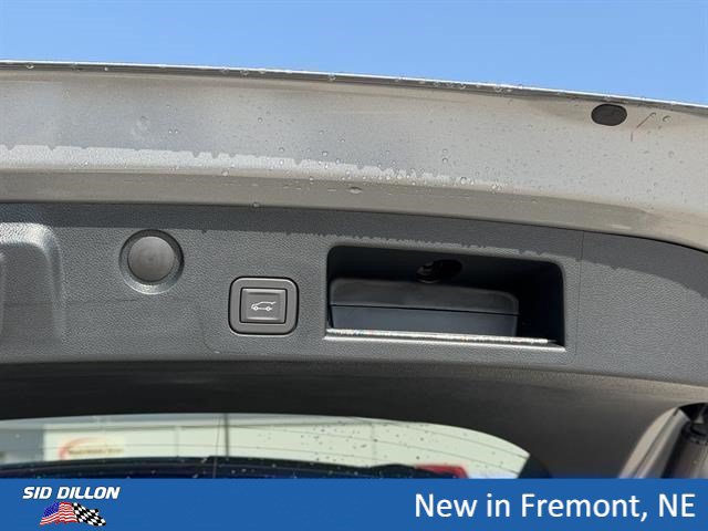New 2027 GMC Terrain AT4 w/ Convenience Package III AWD/4WD image 6