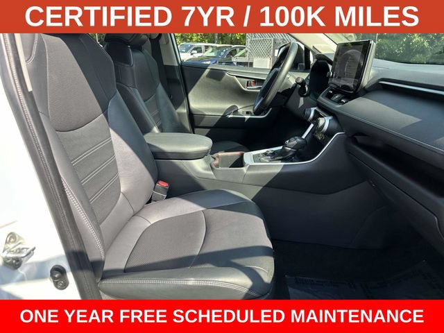Used 2023 Toyota RAV4 Limited AWD/4WD image 9