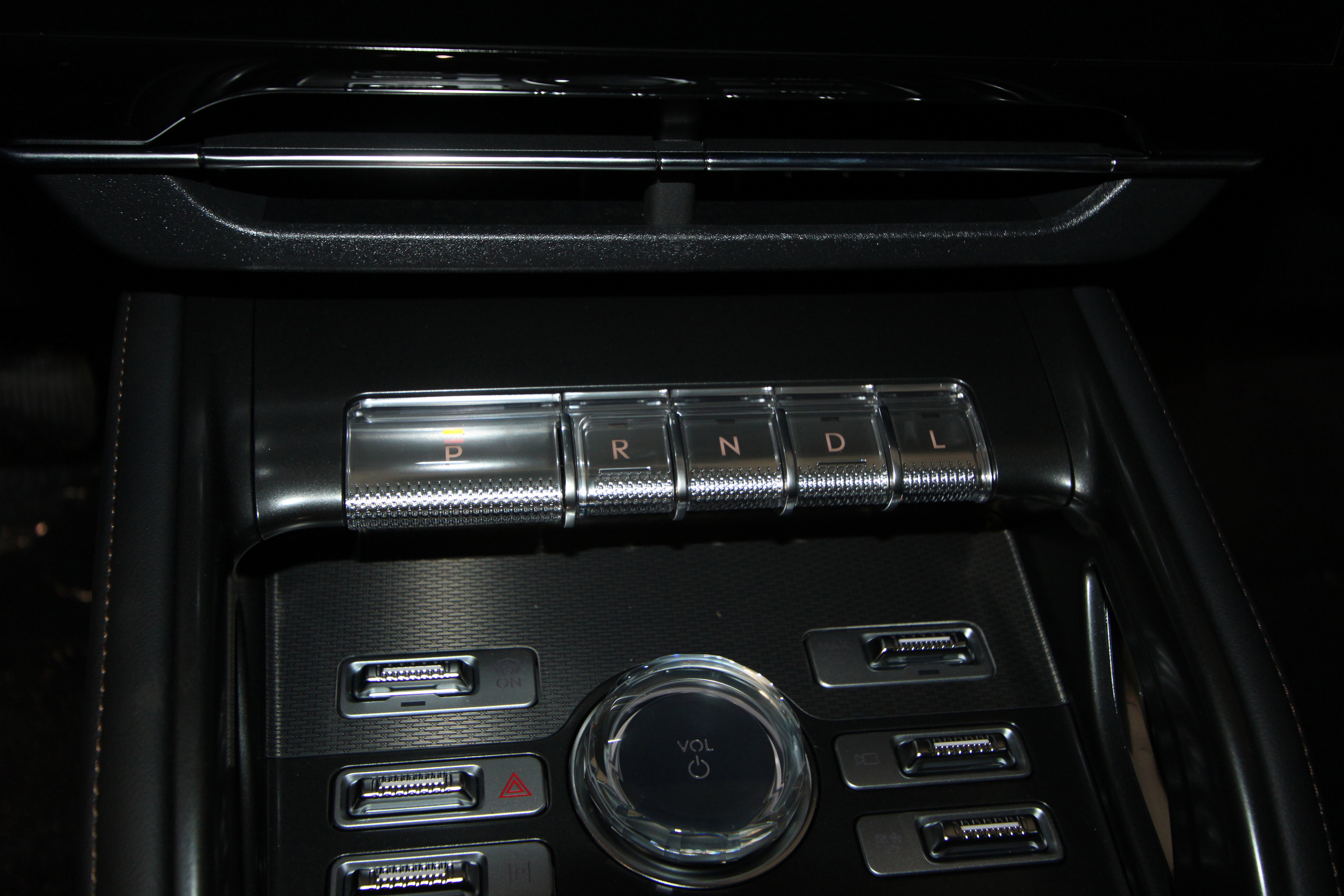 New 2026 Lincoln Nautilus Premier AWD/4WD image 16