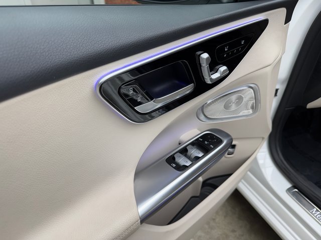 Certified 2022 Mercedes-Benz C 300 4MATIC Sedan image 11