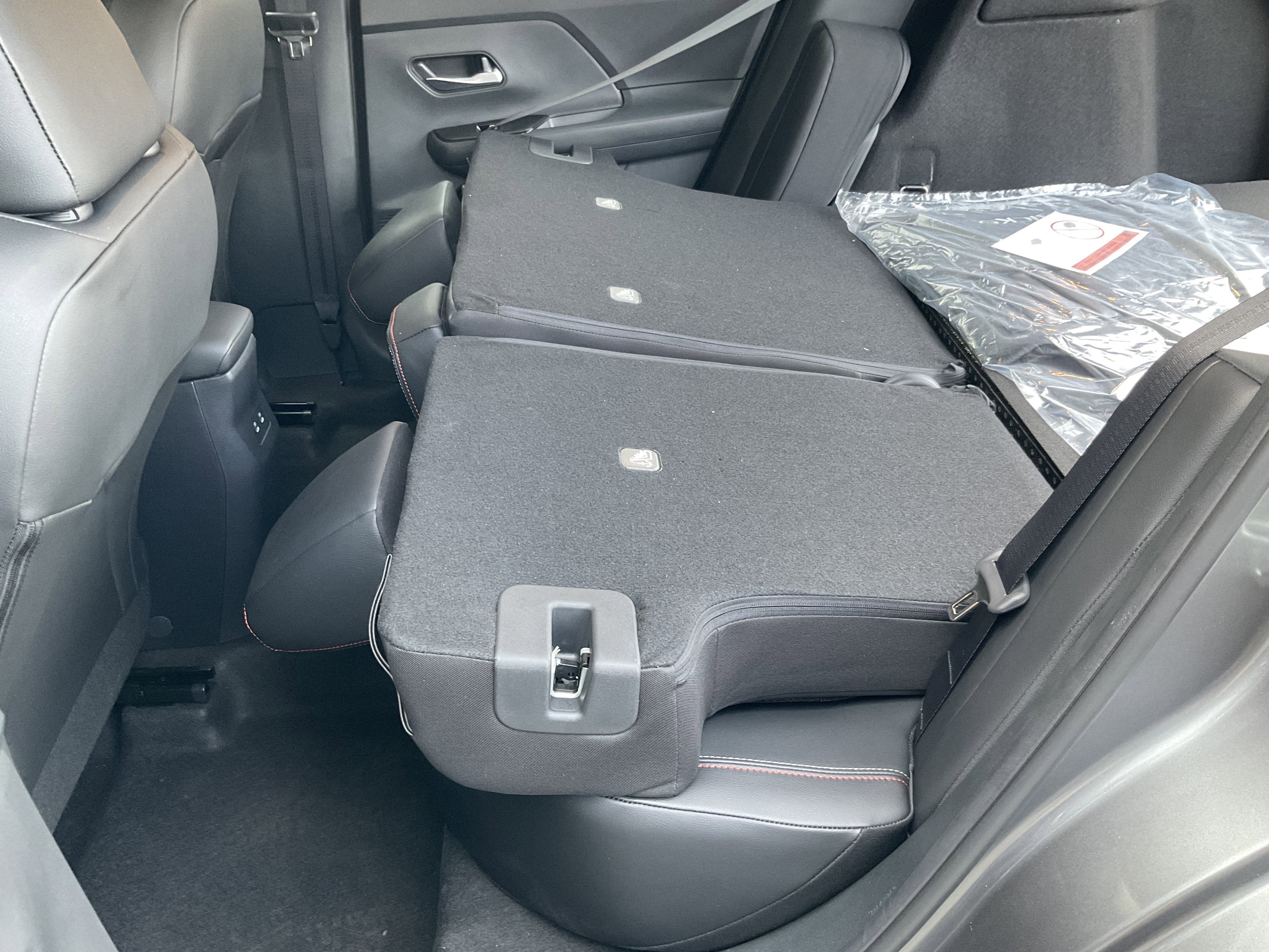 Used 2026 Nissan Kicks SR w/ Cold Weather Package image 39