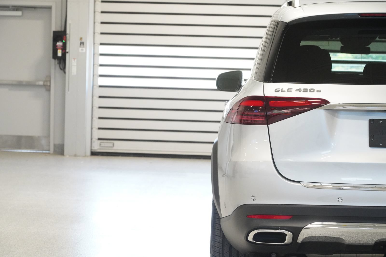 Certified 2025 Mercedes-Benz GLE 450e 4MATIC image 9