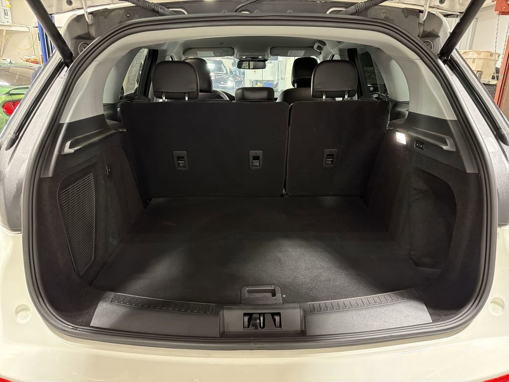 Certified 2022 Lincoln Corsair AWD w/ Equipment Group 101A image 21
