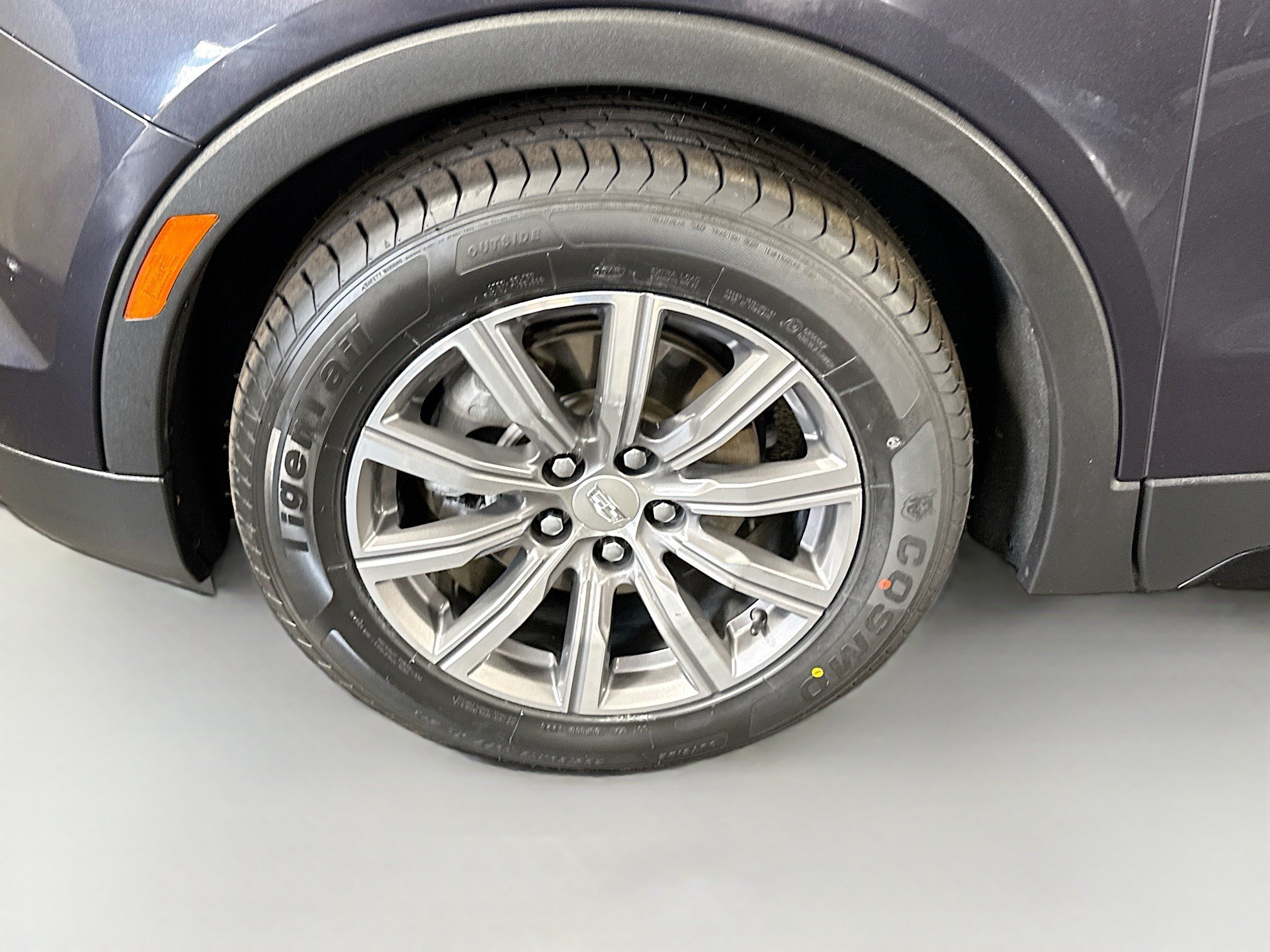 Used 2023 Cadillac XT4 Sport FWD image 38