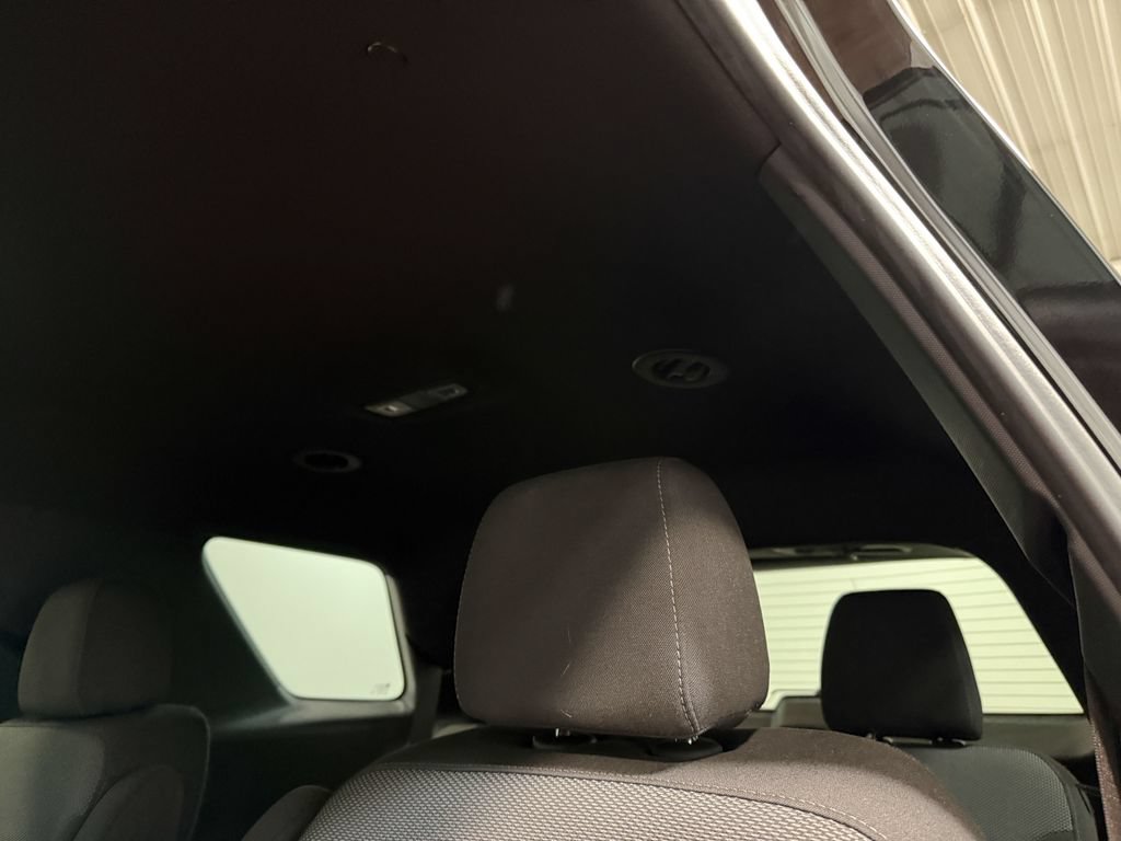 Used 2023 Chevrolet Traverse LT AWD/4WD image 9