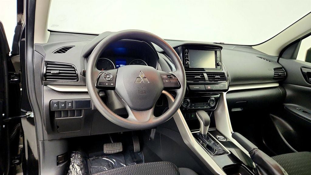 Used 2024 Mitsubishi Eclipse Cross ES AWD/4WD image 12