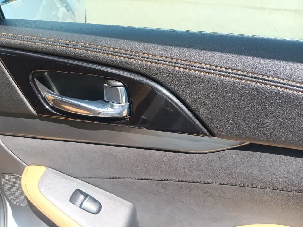 Used 2016 Nissan Maxima SR FWD image 24
