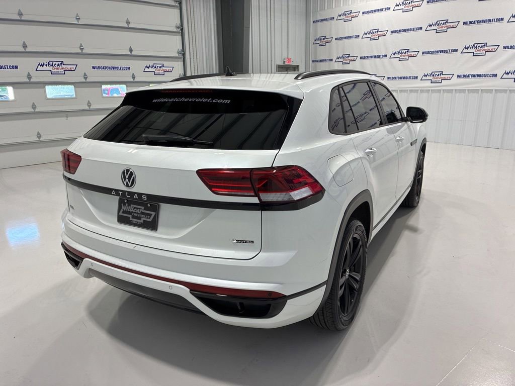 Used 2023 Volkswagen Atlas Cross Sport SEL R-Line AWD/4WD image 7