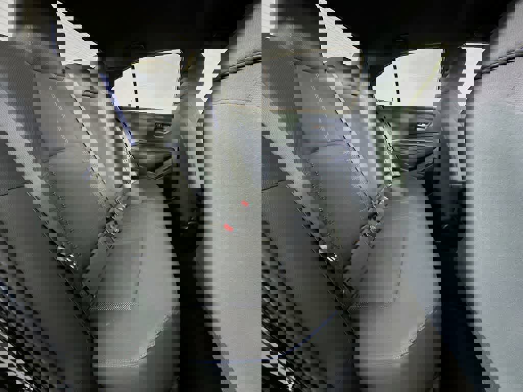 Used 2022 Toyota Corolla SE image 29