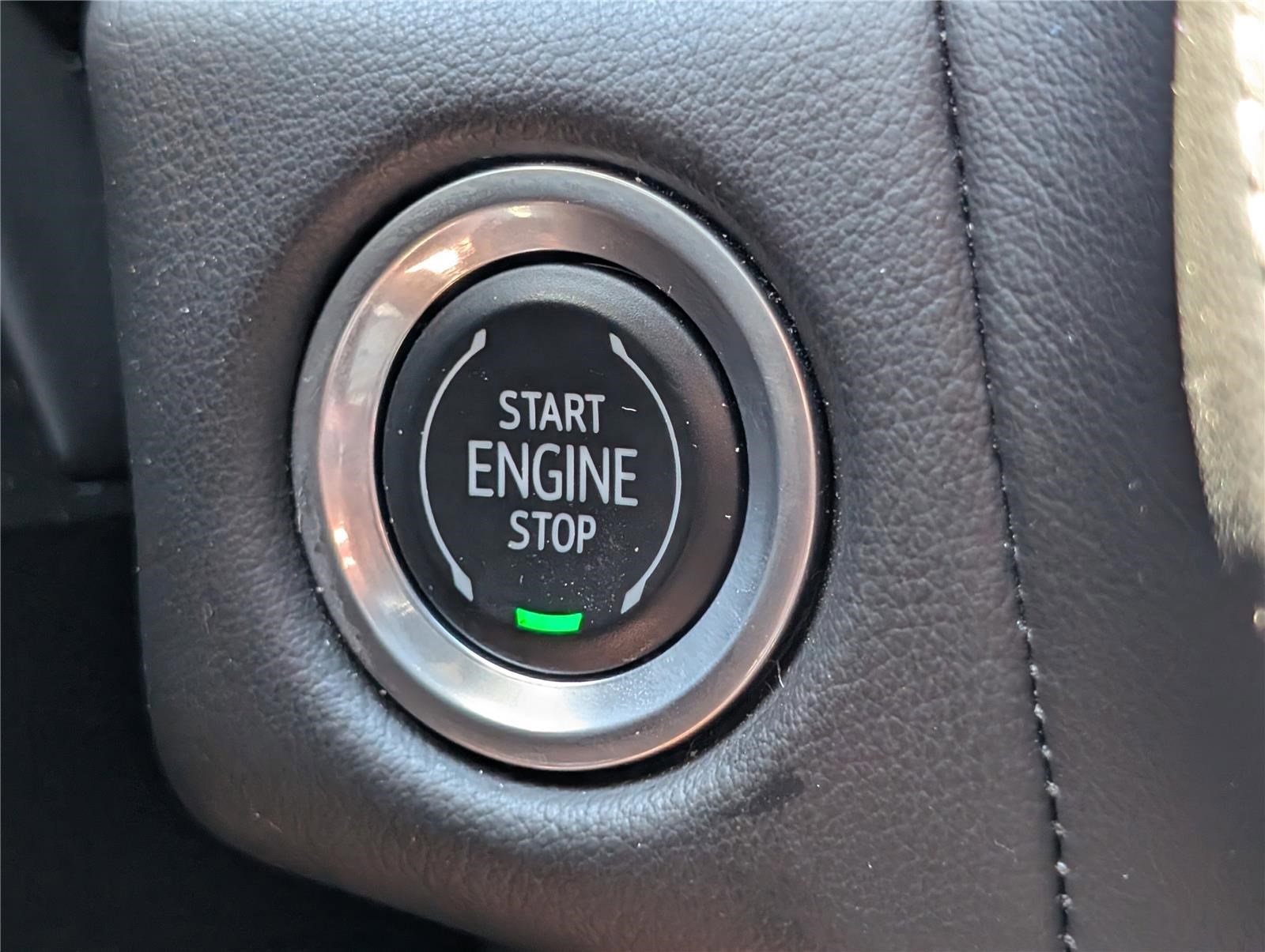 Used 2023 Chevrolet Suburban LT AWD/4WD image 28