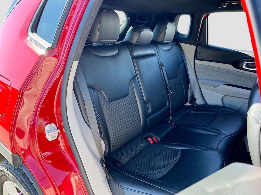 Certified 2023 Jeep Compass Latitude w/ Convenience Group image 24