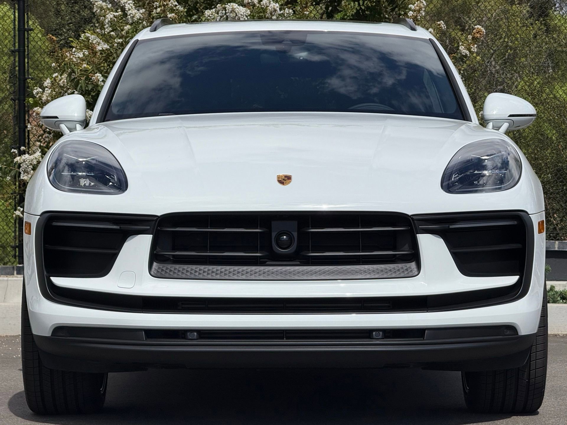 Used 2025 Porsche Macan image 10