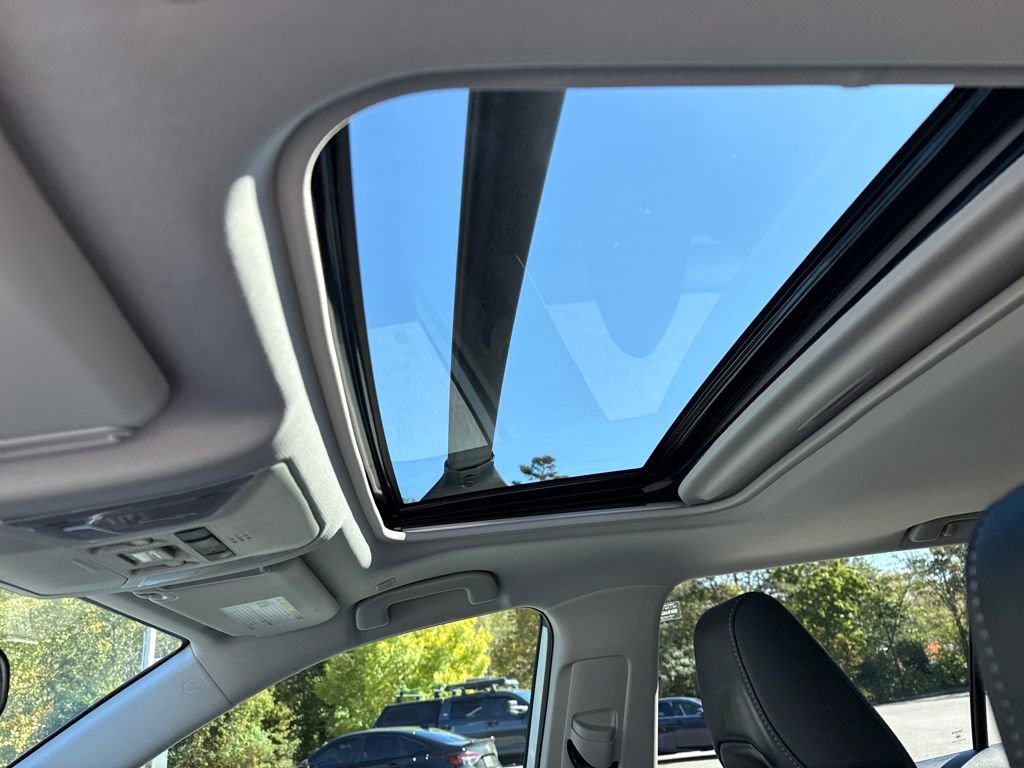 Used 2024 Toyota RAV4 XLE Premium image 22