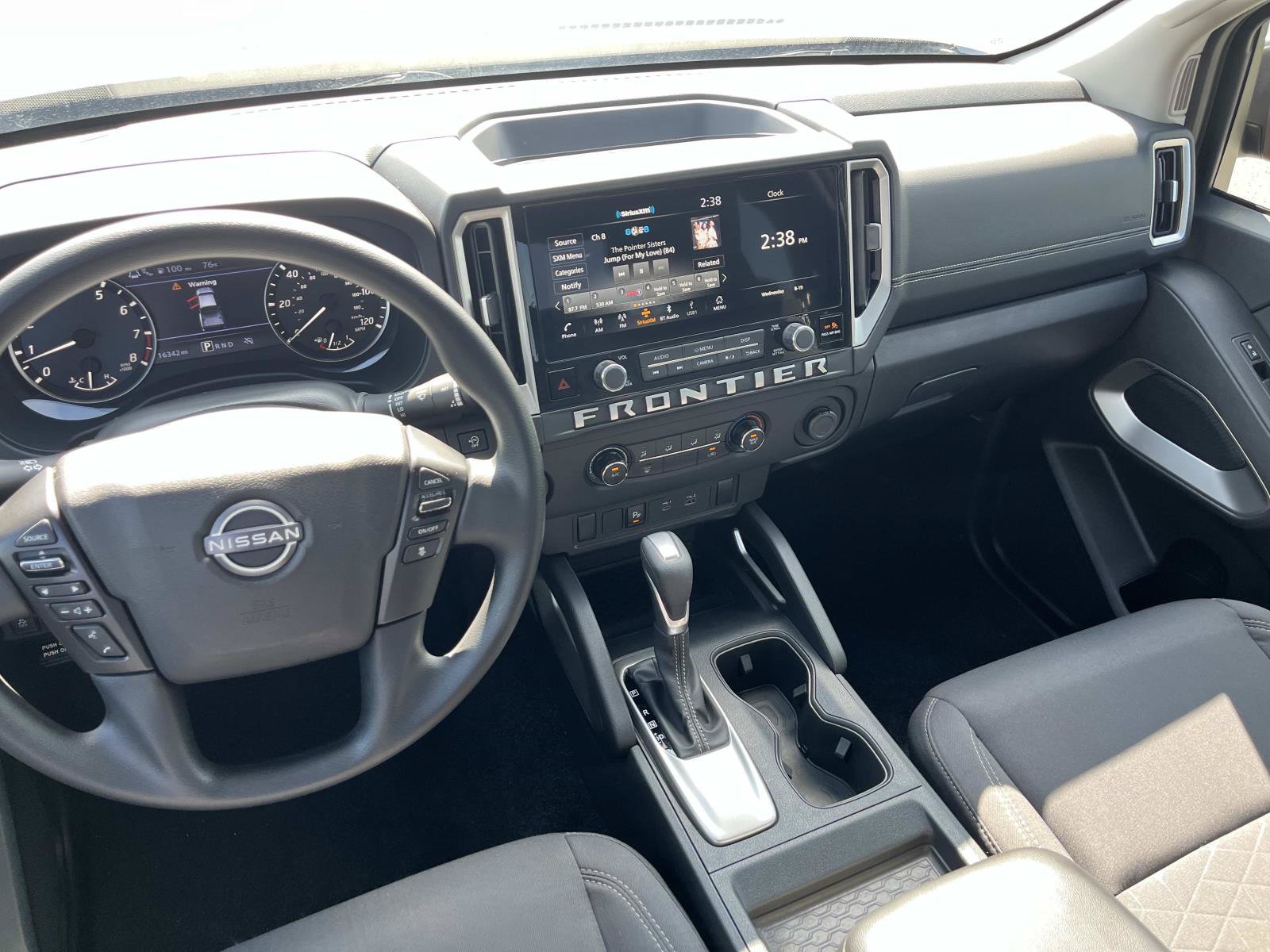 Used 2025 Nissan Frontier SV RWD image 15