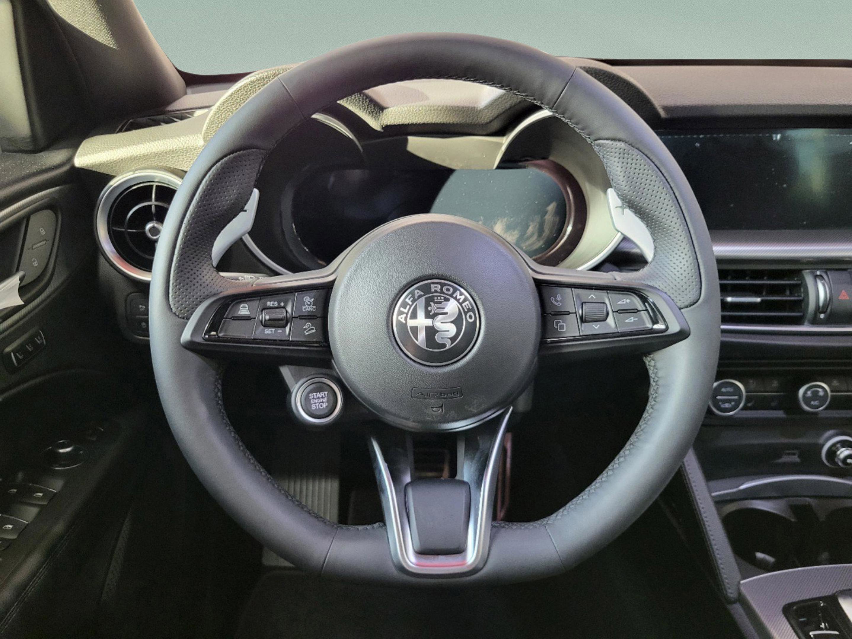 New 2025 Alfa Romeo Stelvio Sprint image 38