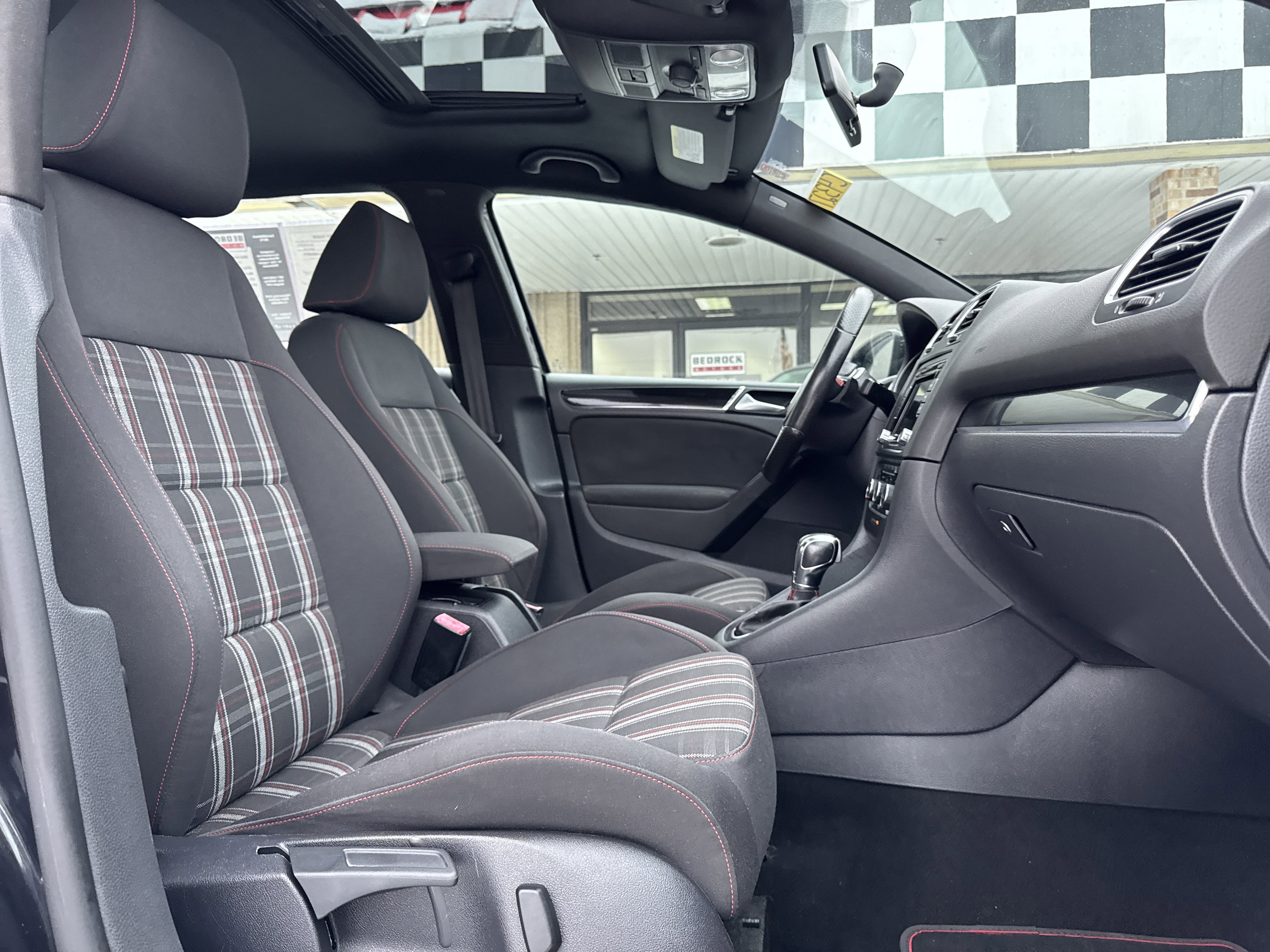 Used 2012 Volkswagen GTI 4-Door image 26