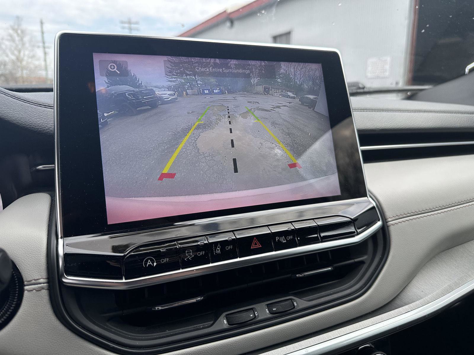 Used 2025 Jeep Compass Limited image 12