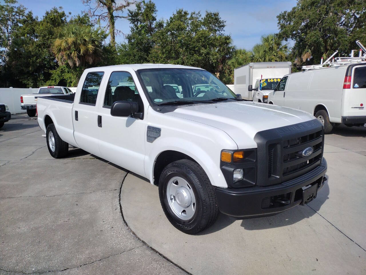 Used 2008 Ford F350 XL image 1