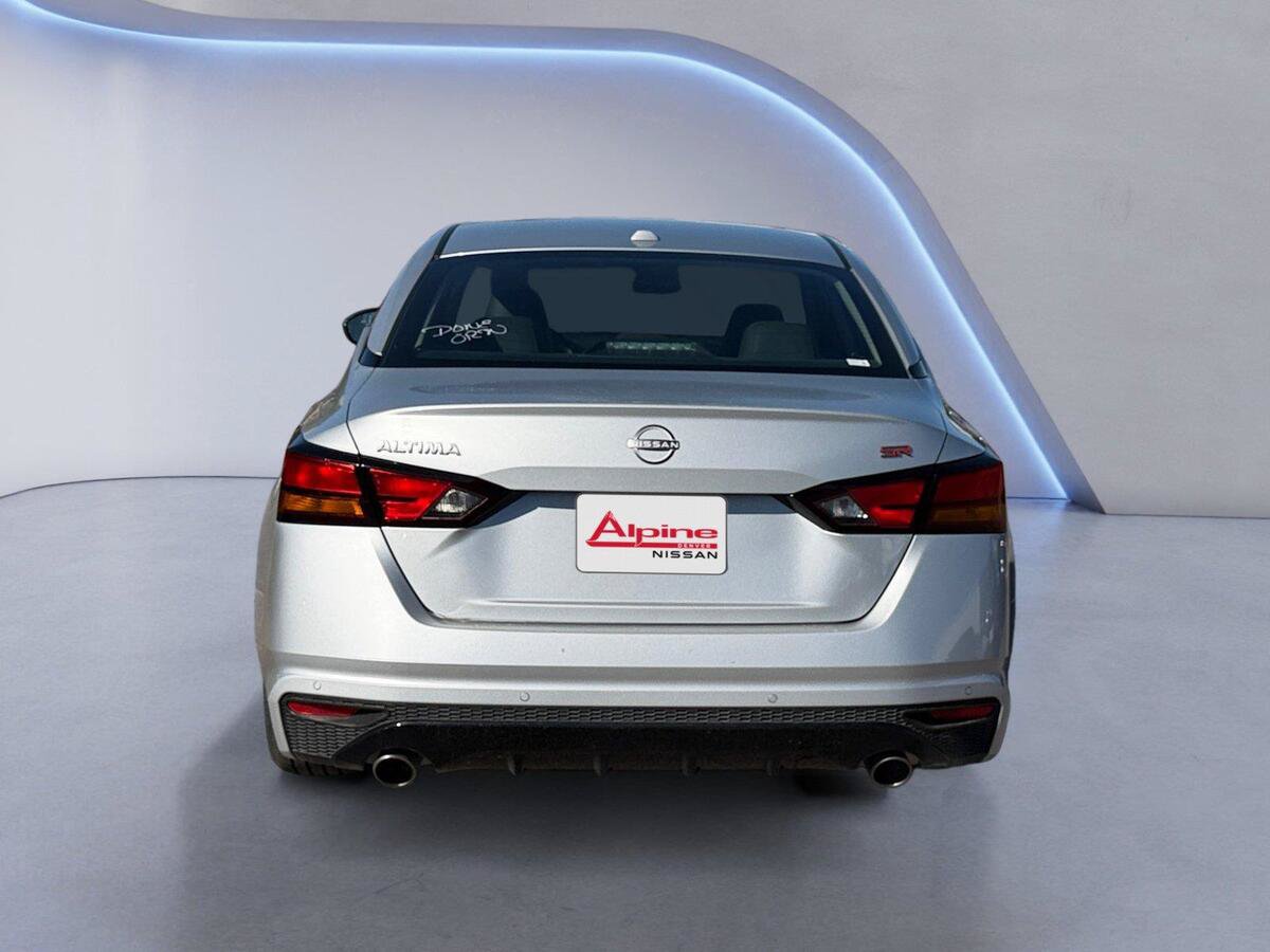 Used 2025 Nissan Altima 2.5 SR FWD image 4
