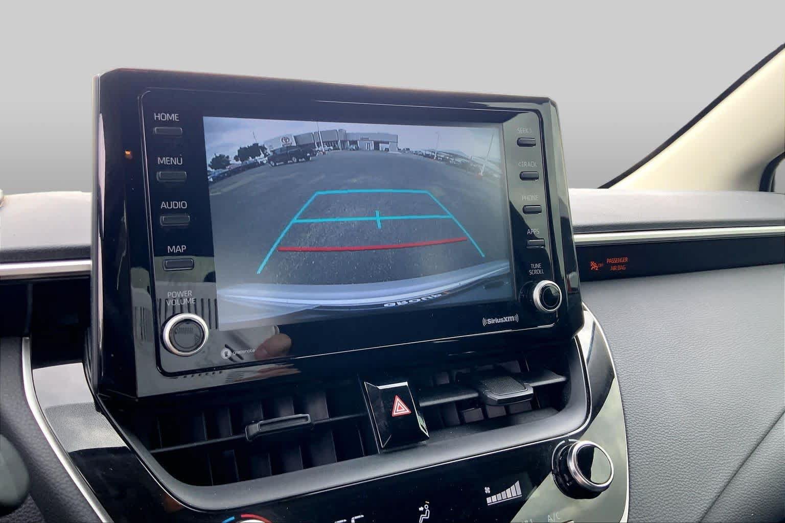 Used 2022 Toyota Corolla LE FWD image 27