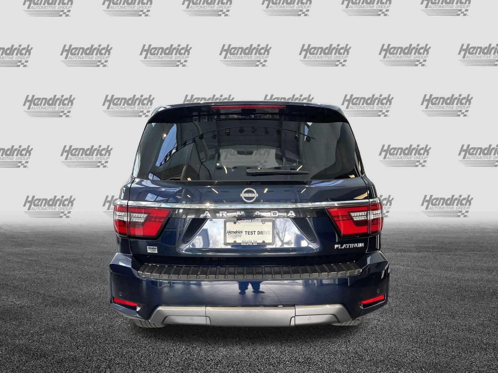 Used 2024 Nissan Armada Platinum w/ Captain's Chairs Package RWD image 9