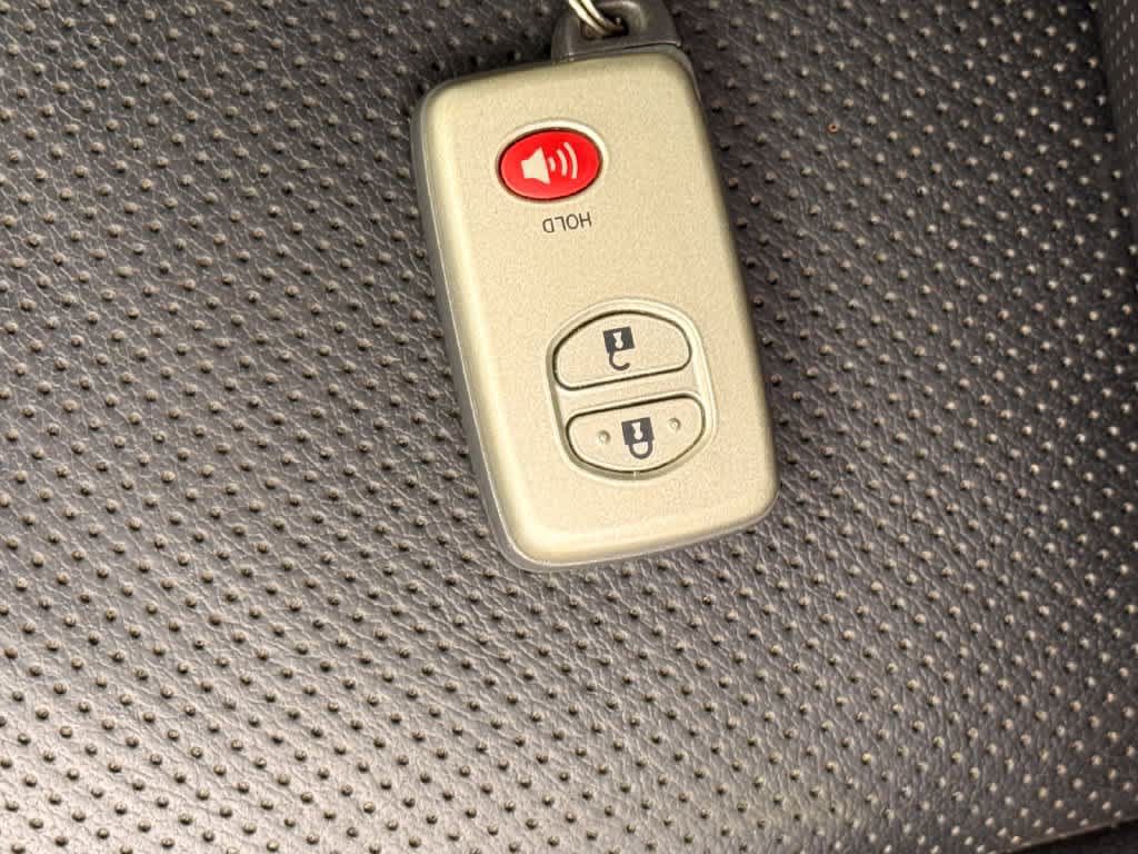 Used 2015 Toyota 4Runner Limited RWD image 21