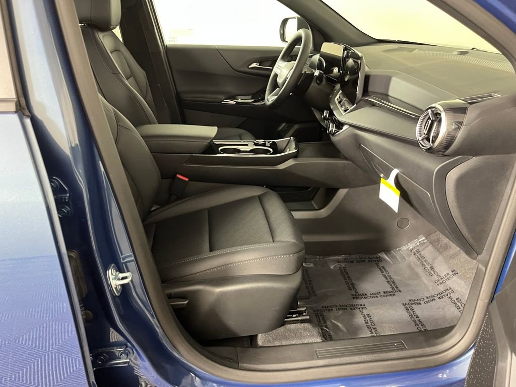 New 2026 Chevrolet Equinox LT w/ Convenience Package II image 13